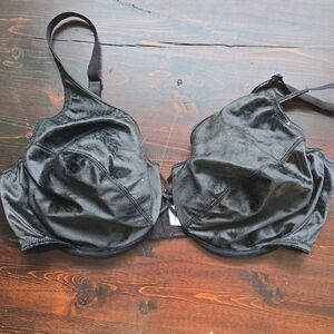 Vanity Fair Black Satin Underwire Bra - Style 75-005 - 42D